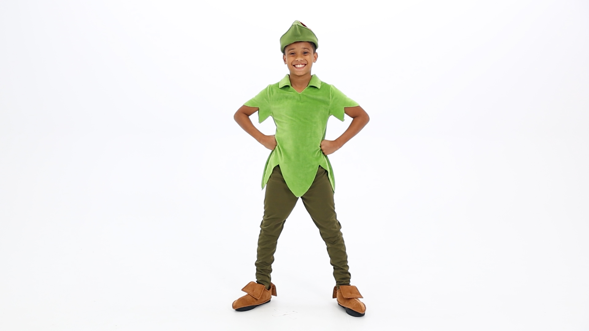 Get ready to fly to Neverland this Halloween when your child wears our exclusive Disney Peter Pan Costume for Boys! It is perfect for sparking imagination and magical journeys!